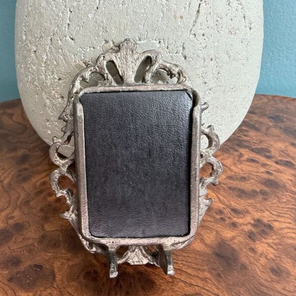 Antique Mini Metal Oval Victorian Picture Frame with Pedestal Stand 1870 Picture - Picture 4 of 10